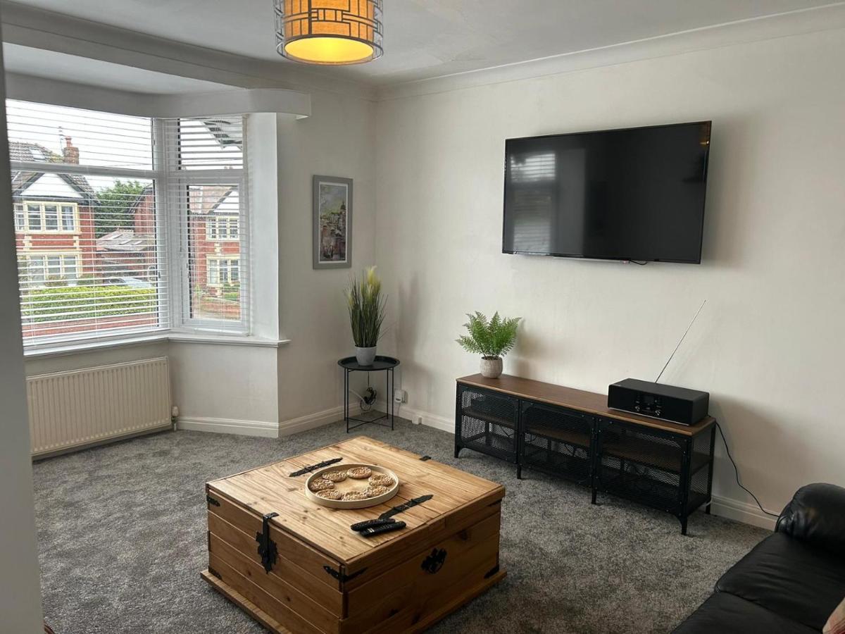Light And Spacious Highcross Apartment Poulton-le-Fylde Exteriör bild